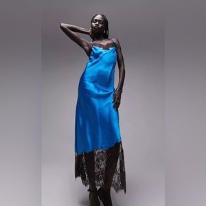 SALE📍📍📍Topshop never been worn slip dress with lace size 4